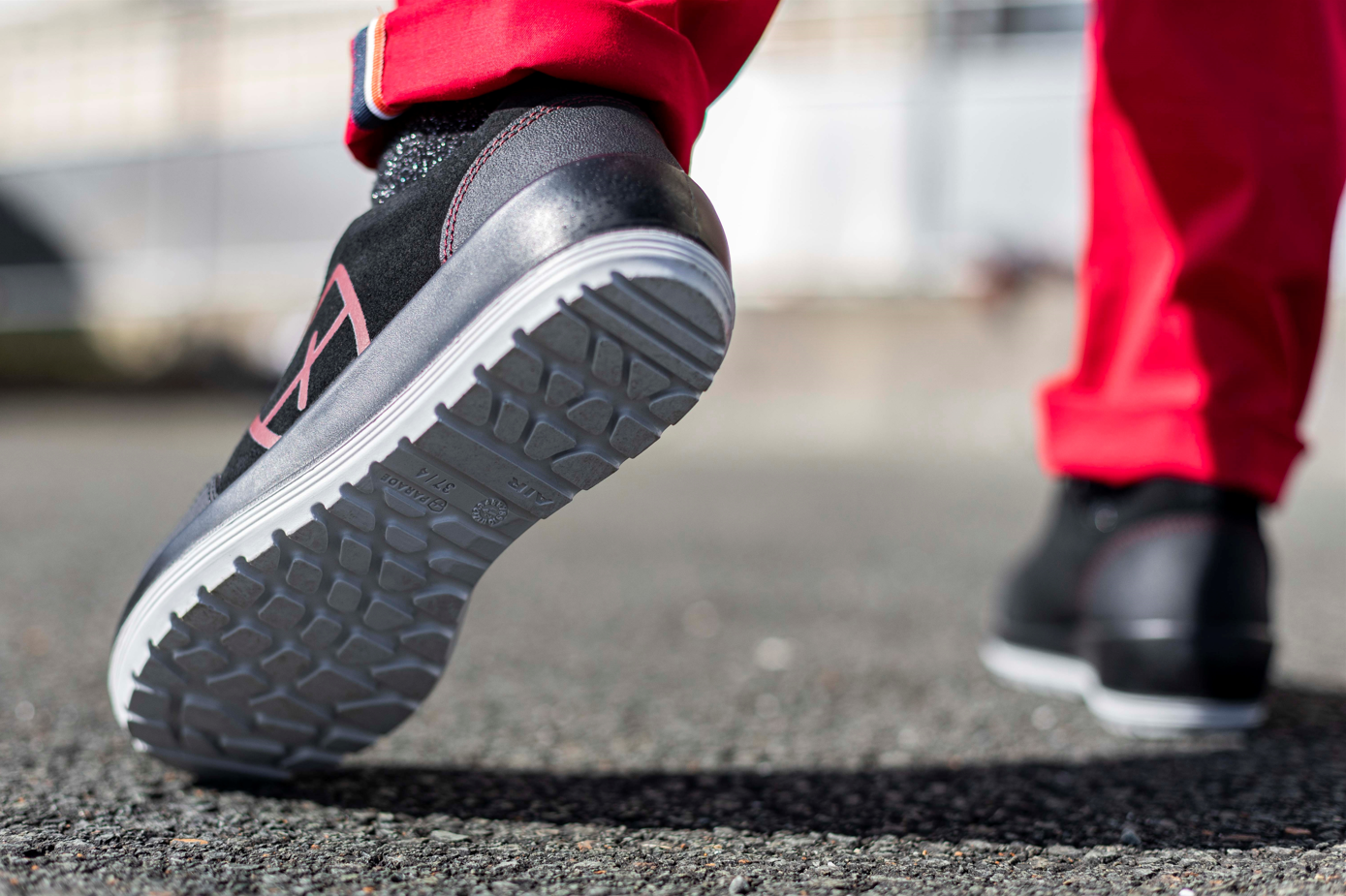 Chaussure de s&eacute;curit&eacute; norme S3 mod&egrave;le Belina