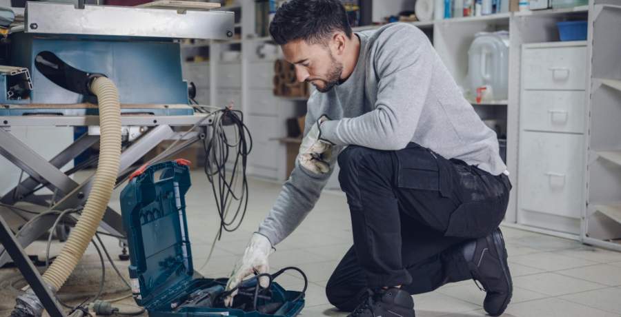 JE SUIS CHARPENTIER, COMMENT BIEN M'EQUIPER ?