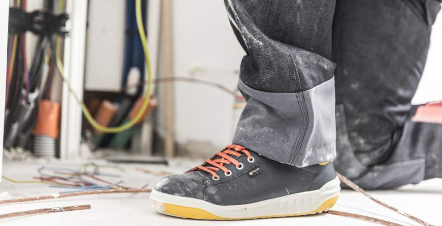 POURQUOI PORTER DES CHAUSSURES DE SÉCURITÉ ? (EPI) 